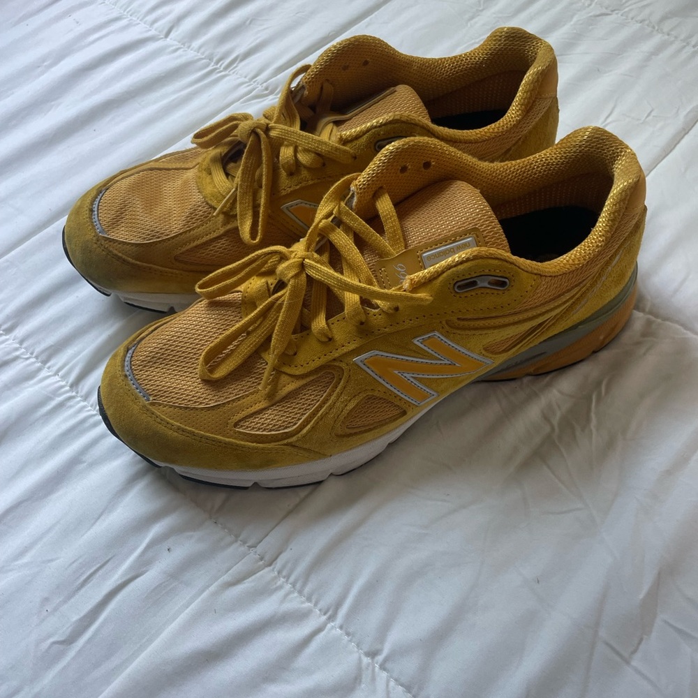 New Balance 990v4 Sunflower